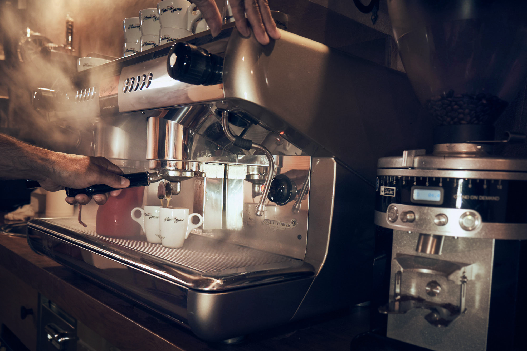 Quelle est la différence entre un espresso, un ristretto et un lungo ? -  Cafés Fraica